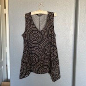 Sleeveless V-neck Tunic